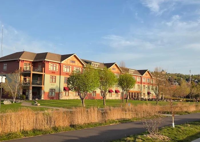 Canal Park Lodge