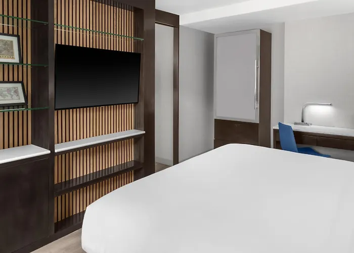 Four Points By Sheraton New York Downtown