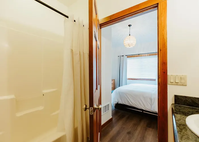 Kintla Ridge Suite Wfull Kitchen And Washerdryer