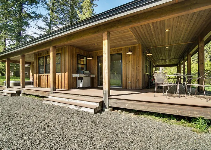 Cozy Cabin Nestled At The Base Of Tamarack Resort!