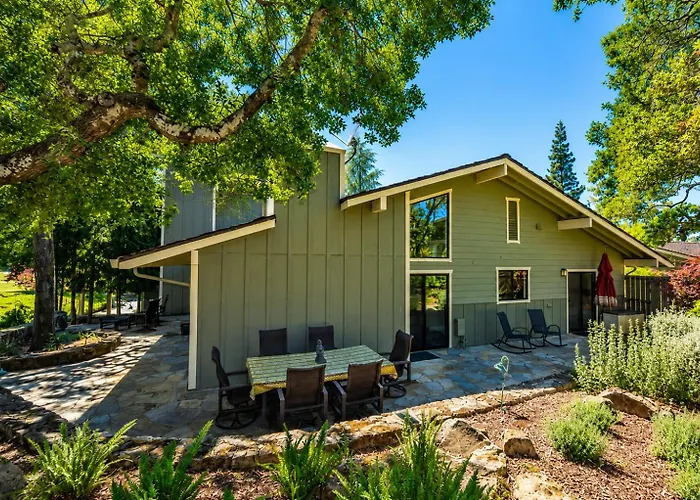 Luxurious Condo With Zen Garden At Silverado