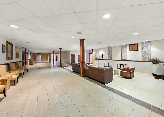 Clarion Inn And Suites Convention Center Kearney