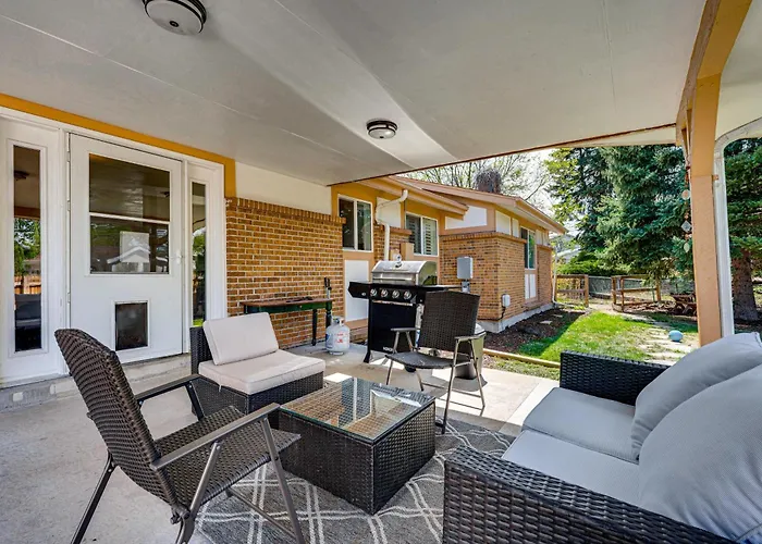 4 Mi To Olde Town Arvada! Dog-Friendly Home, Yard