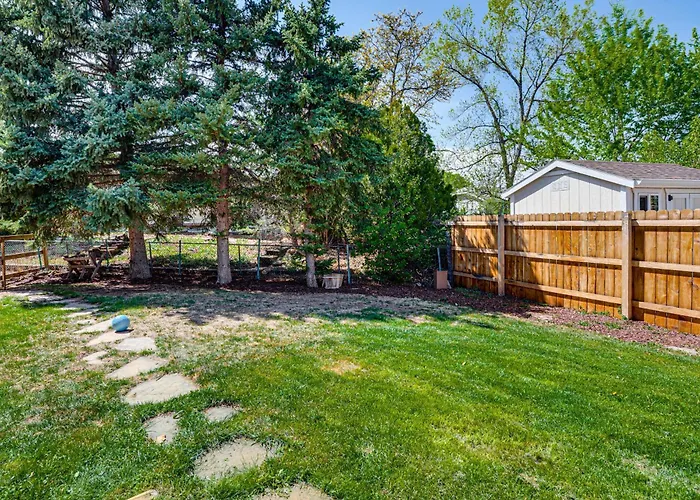4 Mi To Olde Town Arvada! Dog-Friendly Home, Yard
