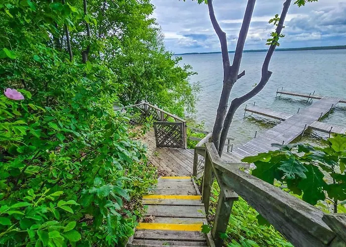 Smith Family Cottages- Cottage #1