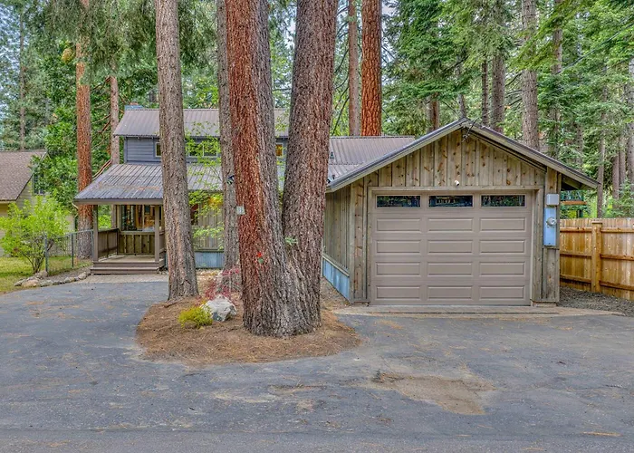 3Bd With Hot Tub Two Minutes From King Beach