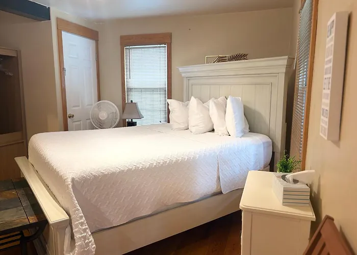 Stay In Ohiopyle In Town By The Gap Trail, Hot Tub