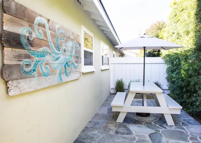 Adorable Octopus Hideaway 2 Min Walk To The Beach!
