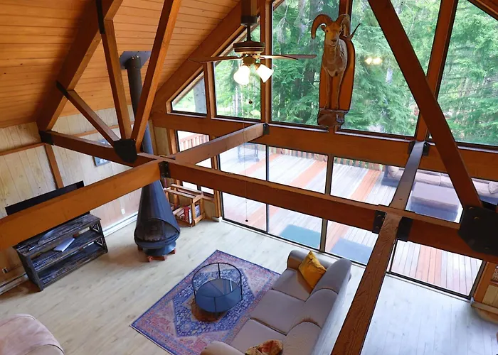 Chalet At Rainier Lodge