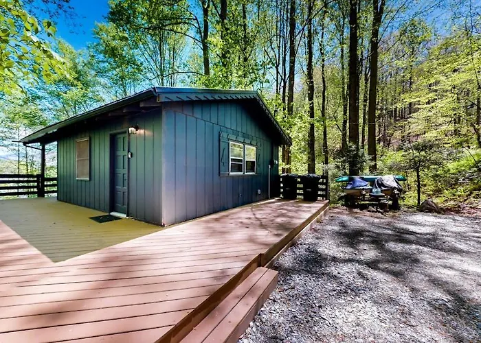 Nantahala Lake Hideout