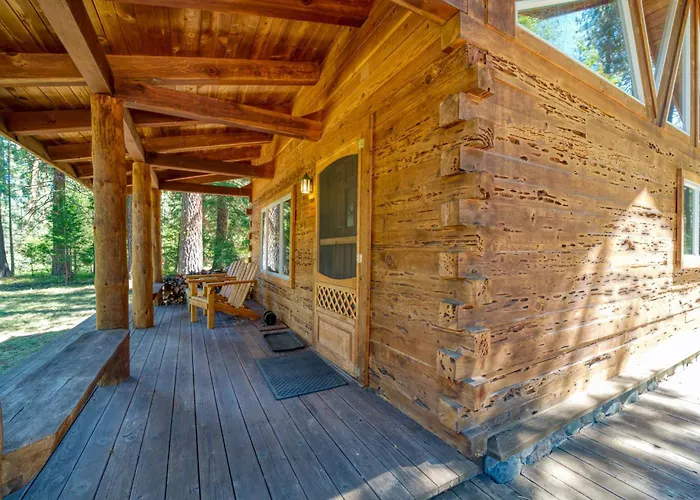 2 Riverfront Cabins, 200 Acres Near Plumas Forest