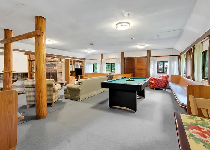 Front Lodge At Rainier Lodge, 1 Min Drive To Mt Rainier Entrance