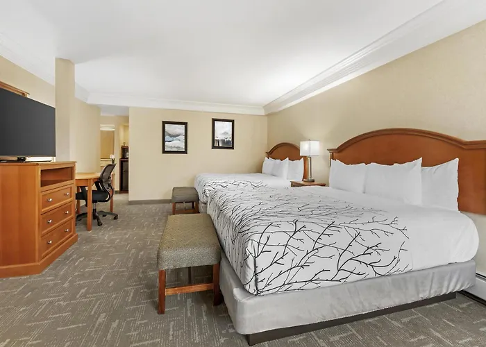 Best Western Plus Silver Saddle Inn