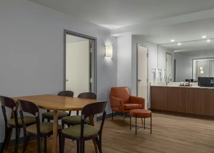 Courtyard By Marriott Hershey Chocolate Avenue