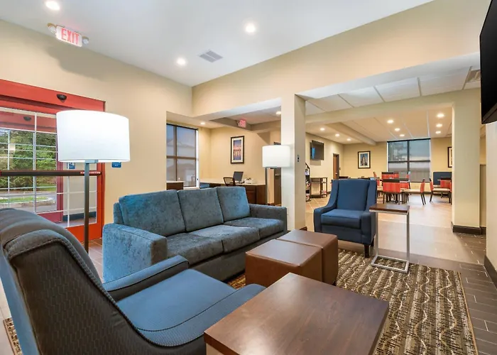 Comfort Inn & Suites Harrisburg - Hershey West