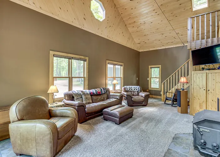 Waterfront Cabin On Trout Lake W/ Private Dock!