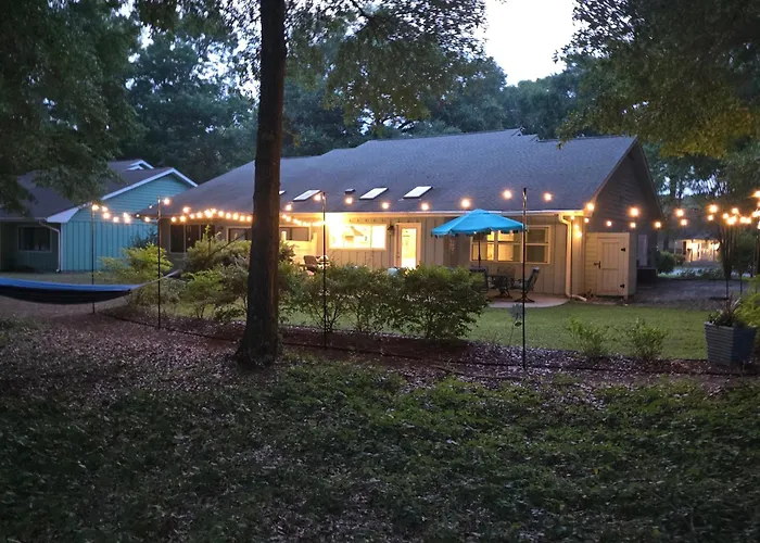 Beach Bungalow At Oyster Bay-Sunset Beach