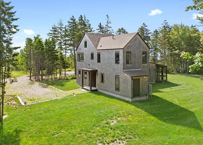 Quiet, Modern, Dog-Friendly Home With Ocean Views, Private Trails & Firepit