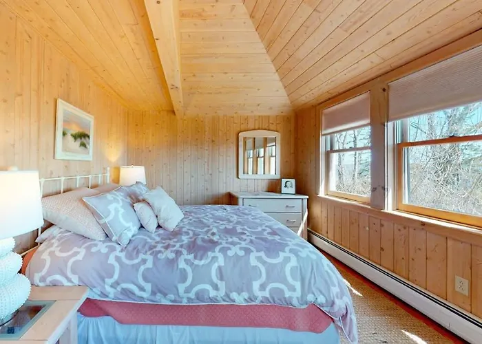Oceanfront Retreat With Sunrise Views, Screened Porch, & Deck