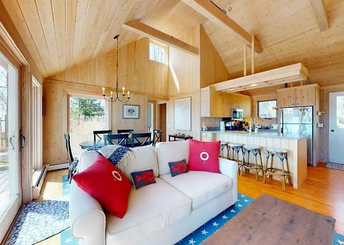 Oceanfront Retreat With Sunrise Views, Screened Porch, & Deck