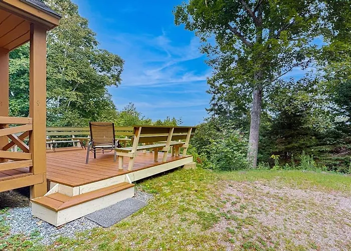 Beautiful Hilltop Home With Deck & View Of Penobscot Bay - Near Festivals & More