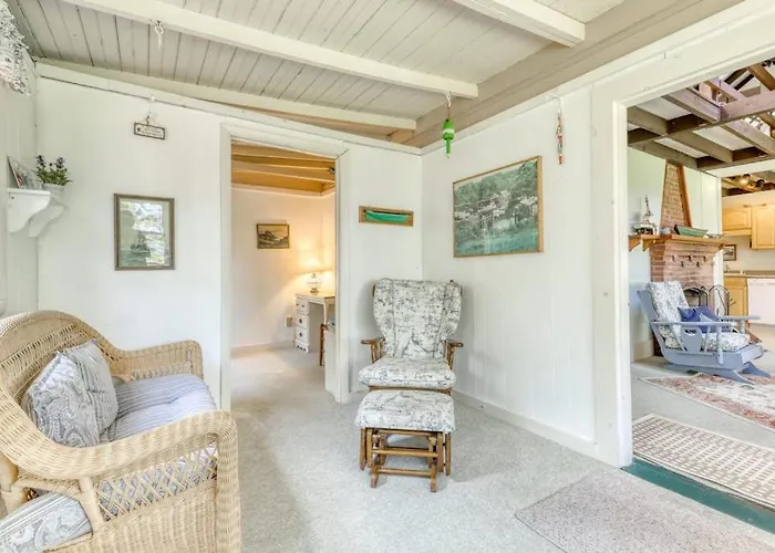 Two Separate Dog-Friendly Homes With Water Views