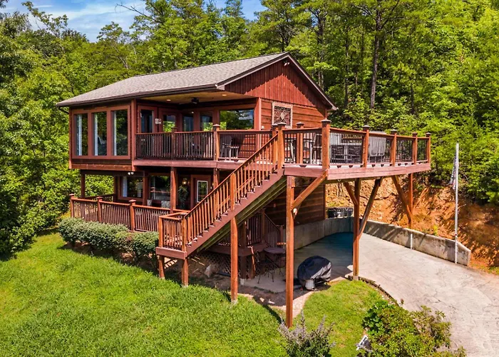 Priceless Mountain View + Hot Tub + Fireplaces + Pool Table - A Luxury View