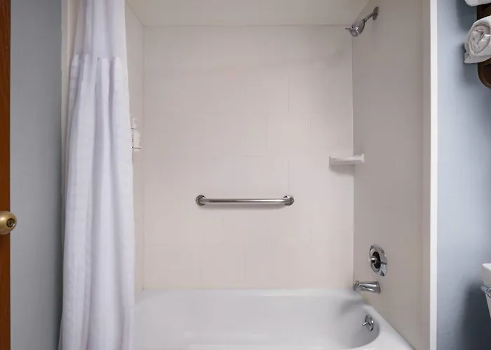 Americinn By Wyndham Madison West