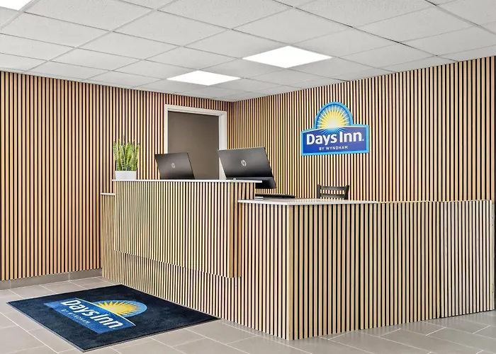 Days Inn By Wyndham La Crosse