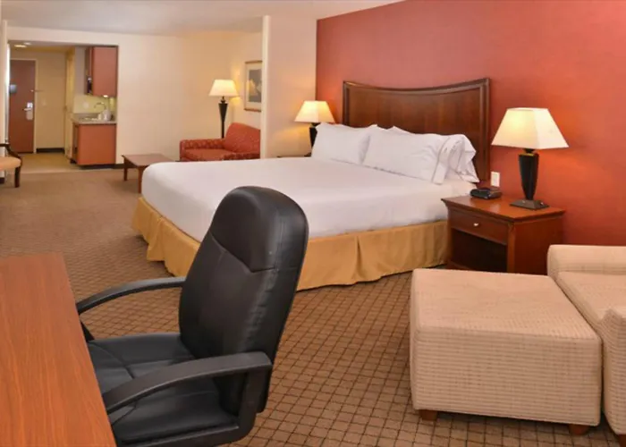 Holiday Inn Express Hotel & Suites Lincoln-Roseville Area By Ihg