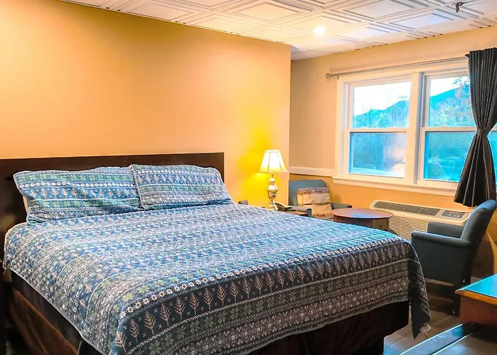 Briarcliff Motel