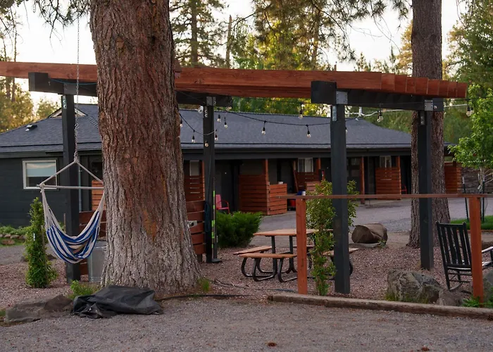The Stranger Lodge - Pet Friendly