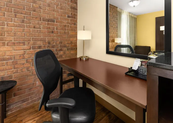 Heritage Inn & Suites San Antonio Airport, Trademark Wyndham