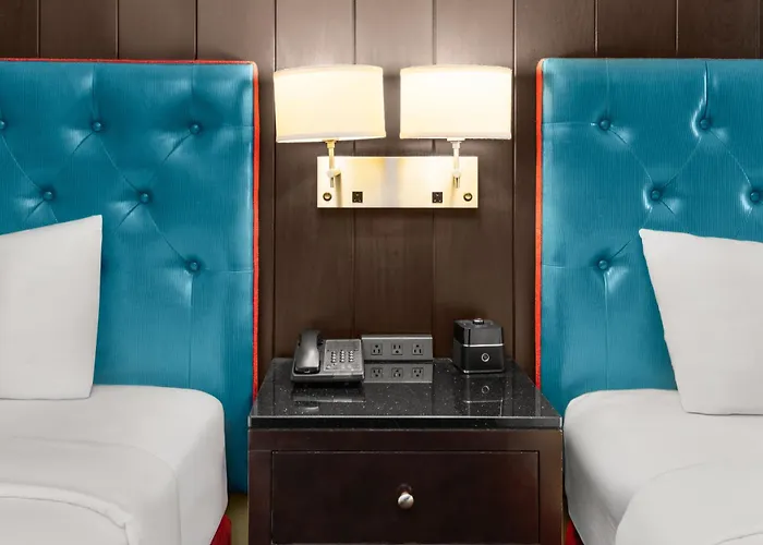 Heritage Inn & Suites San Antonio Airport, Trademark Wyndham
