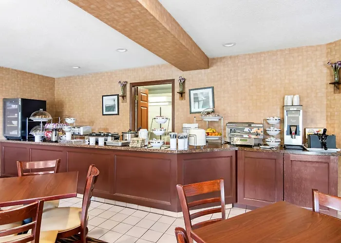 Sleep Inn & Suites Bay View Acme - Traverse City