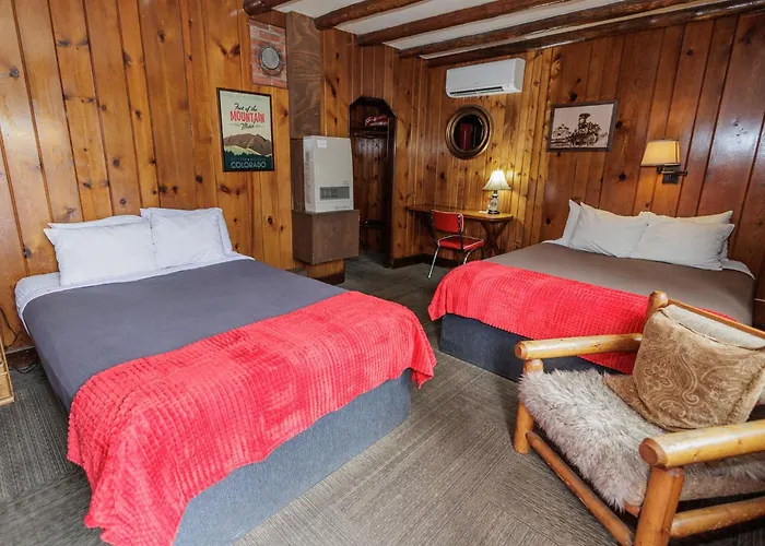 Foot Of The Mountain Motel