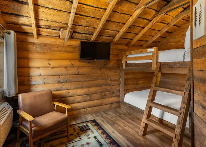 Elkhorn Cabins And Inn