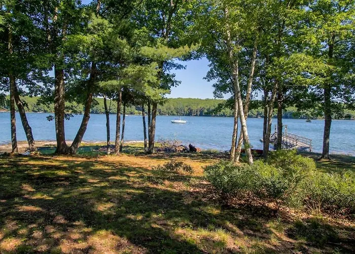 Private Waterfront Home With Large Deck & Deep Water Dock