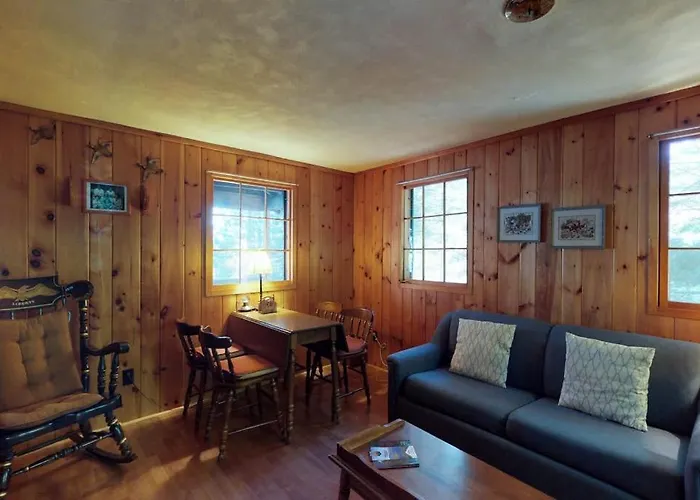 Lakefront Cabin With Private Dock & Beach Access