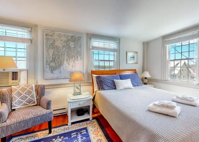 Lovely Studio W/Full Kitchen/Free Wifi- Next To River/Antique Shops/Restaurants