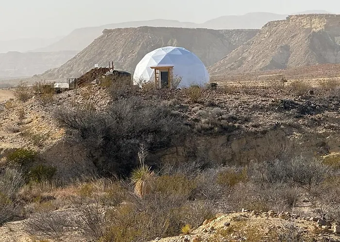 Big Bend Off-Grid Dome - Ac, Bath, Wifi