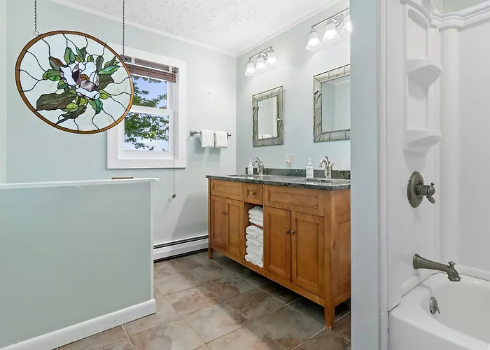 Charming Home With Stunning Bay Views, Sunroom, Gazebo, Deck, & Grill