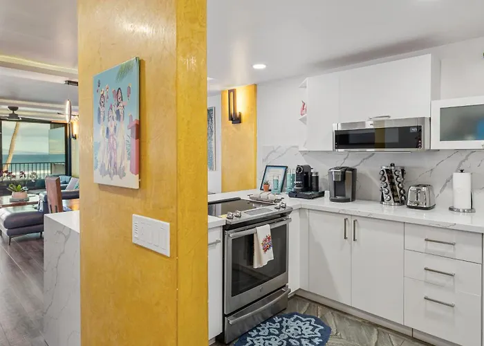 Spectacular Luxury , Modern Oceanfront Condo Maalaea-Kihei ,Maui