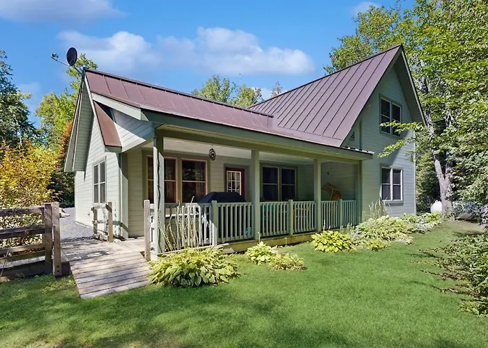 10-Acre Waterfront Hideaway With Kayak, Private Dock On Prong Pond & Firepit