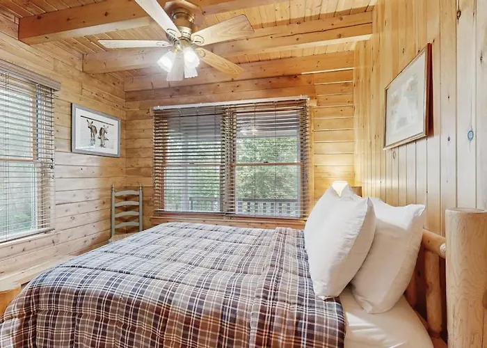Lakefront Home With Private Dock, Canoe & Kayak, Fast Wifi, And Firepit - Dog Ok