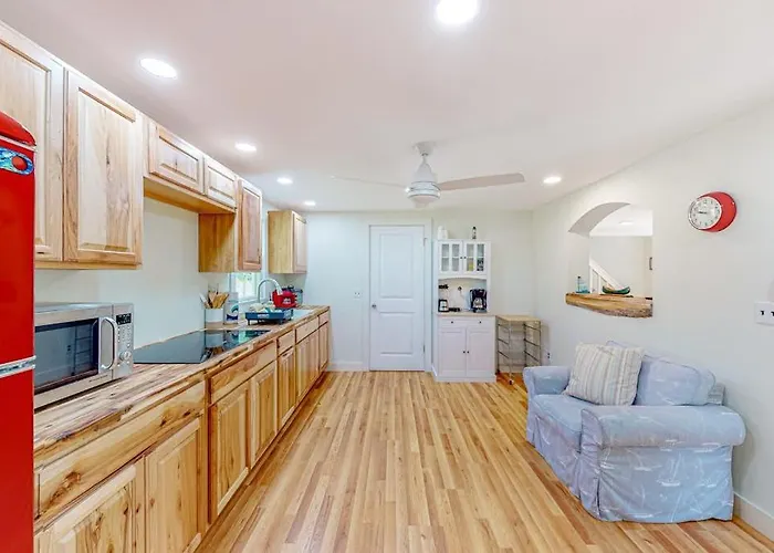 Renovated Home With Water Views, - Dogs Okay