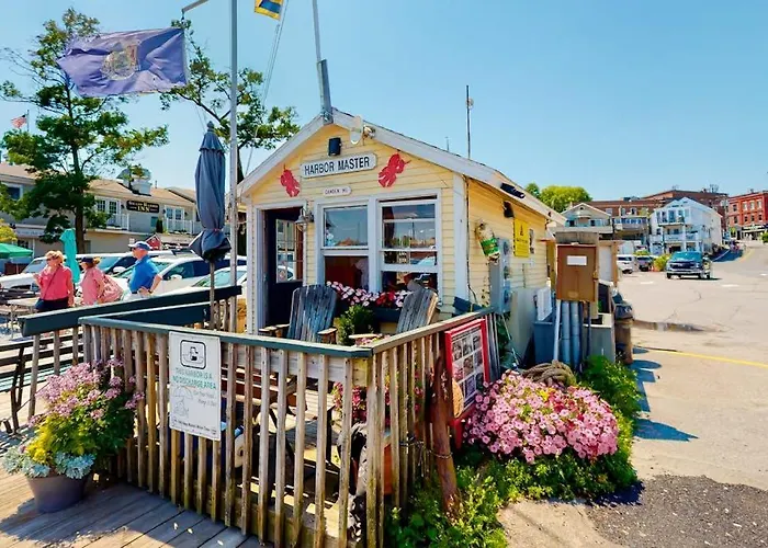 Two-Story Home Steps From Laite Beach - Stroll To The Harbor, 1 Dog Welcome
