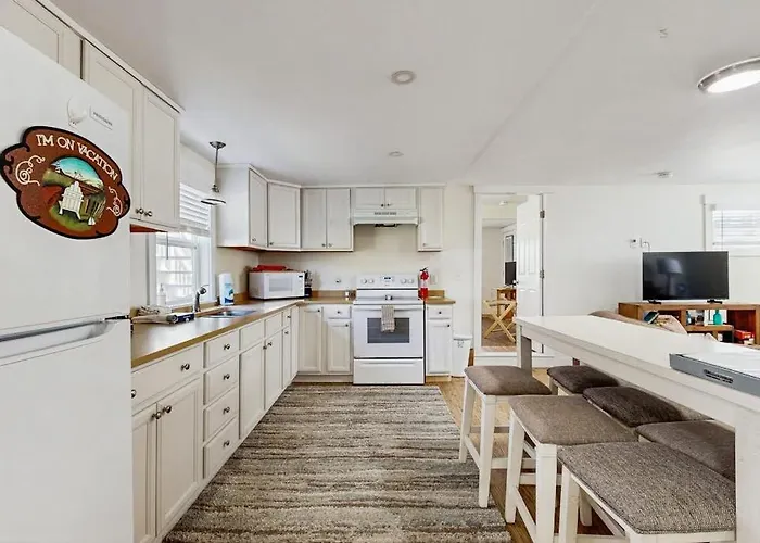 Well-Located, Dog-Friendly Home - Walk To Footbridge & Barrett Park