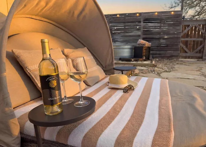 Romantic Luxury Stay W Sauna, Pool & Amenities On 10 Acres