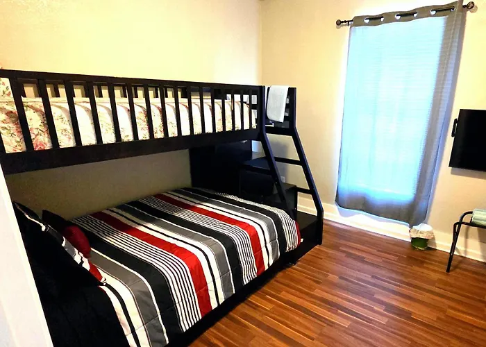 Casaazul: Beachfront Couples Retreat Near Pleasure Pier